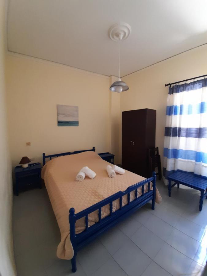 Old Harbor Apartments Spétses Екстериор снимка