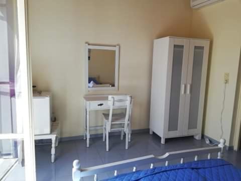 Old Harbor Apartments Spétses Екстериор снимка