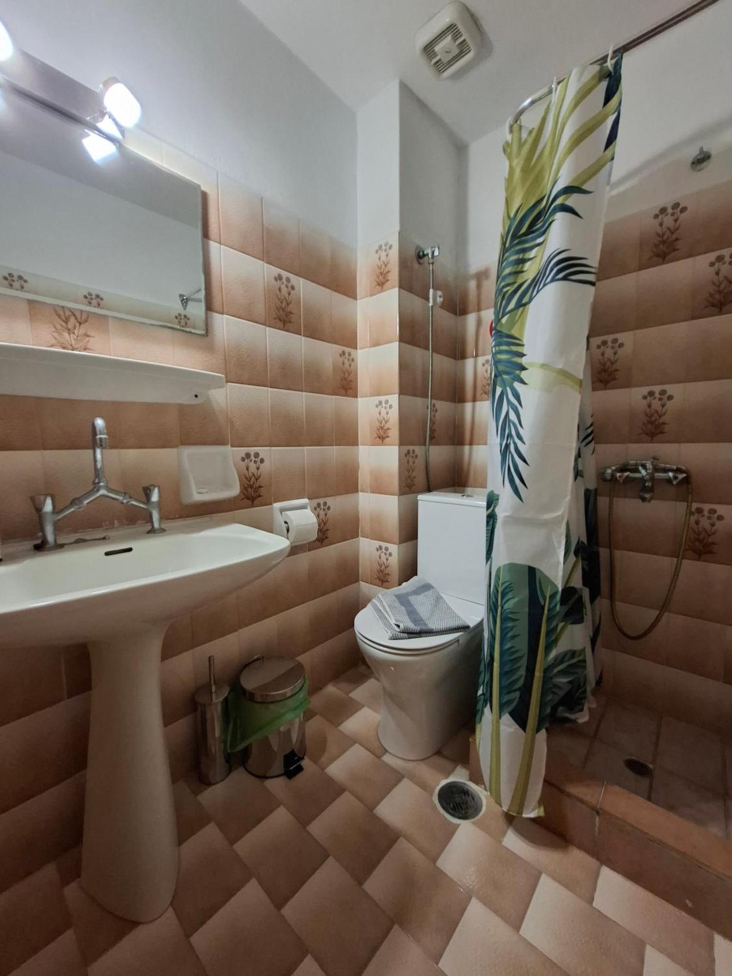 Old Harbor Apartments Spétses Екстериор снимка