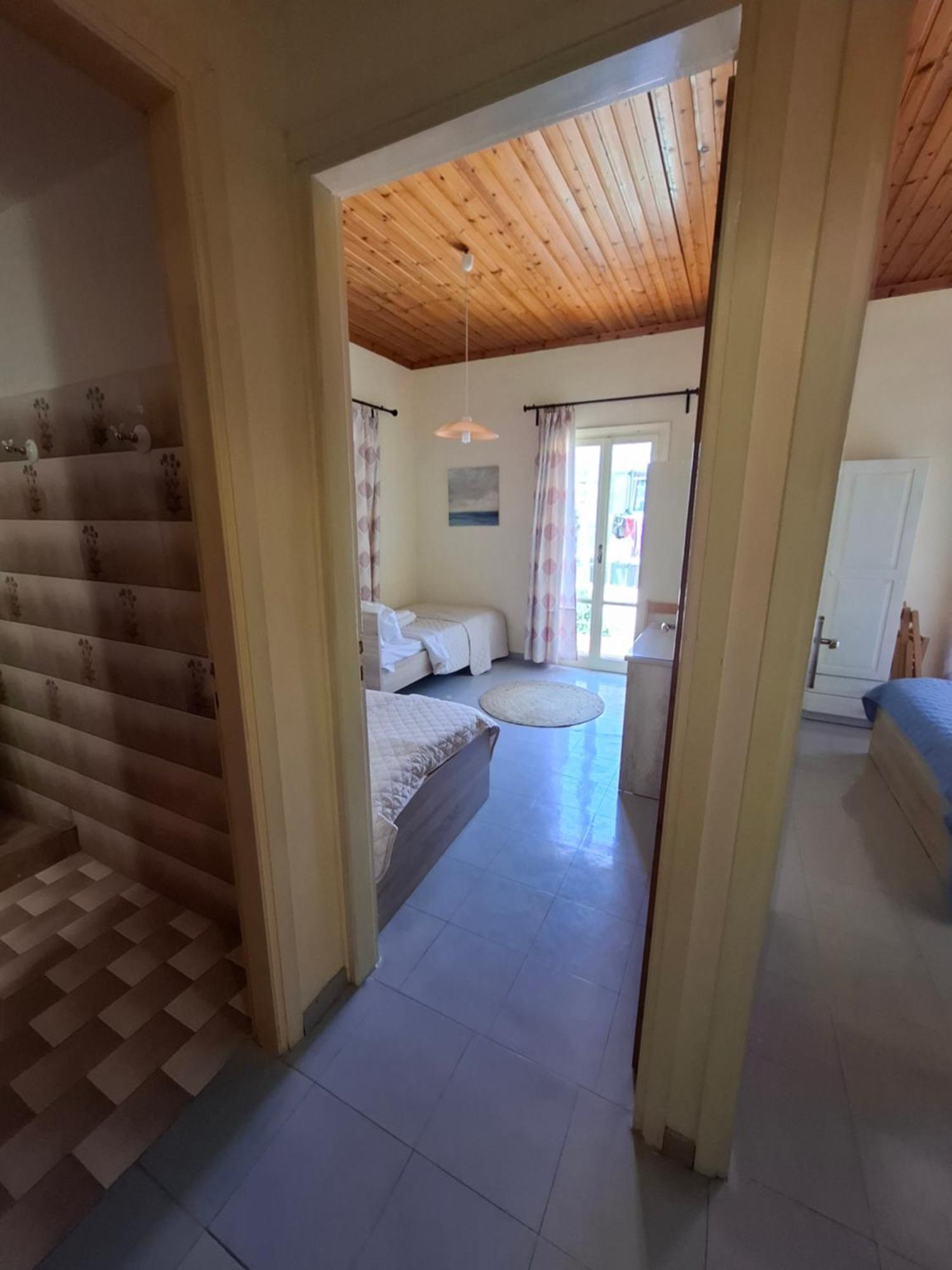 Old Harbor Apartments Spétses Стая снимка